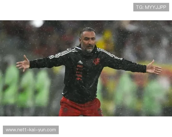 十轮惊魂：英超四帅下课潮下的生存危机，狼队垫底与佩雷拉引发的连锁震荡