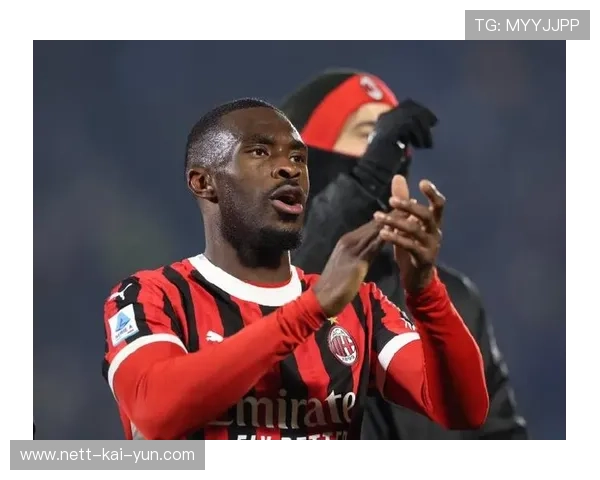 AC米兰—托莫里长传突破对方防线